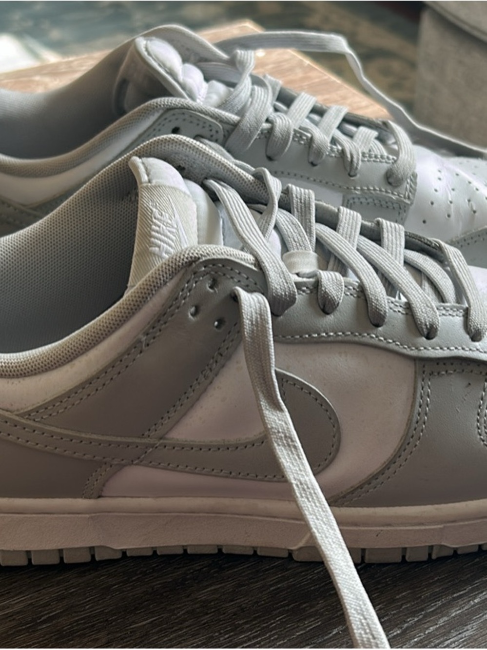 Nike Men’s Low-Top Sneakers - Light Gray & White
